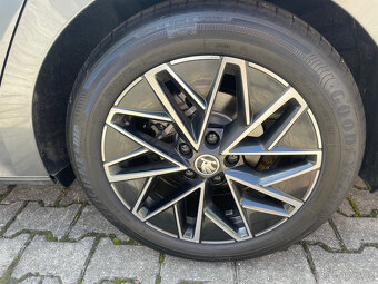 Škoda Octavia, Sportline 2,0 TDi 110kw DSG - 13