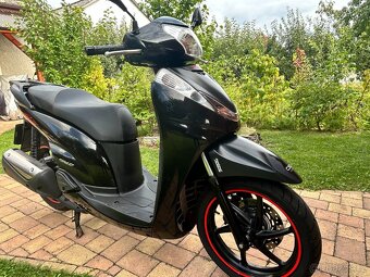 Honda SH 300i ABS - 13
