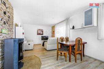 Prodej rodinného domu, 253 m², Tetín, ul. Mramorová - 13