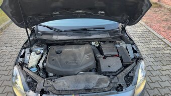 Volvo V40 D3 automat - 13