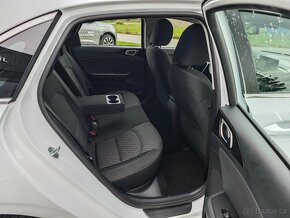 Ceed Exclusive 1.4T-GDI 103kW po 1. majiteli - 13