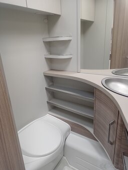 karavan Bürstner 490TL,22'Podlahové vytápění,Mover,Švýcarsk - 13