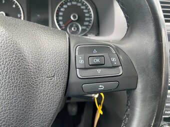 VW Touran 1.6 TDi Navigace,Climatronic - 13