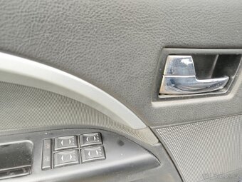 Ford Mondeo 2006 2,0 nafta - 13