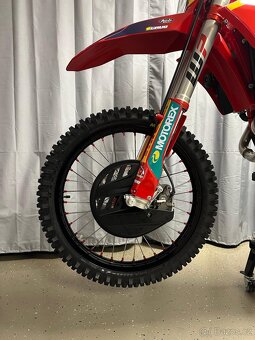 NOVÁ MOTO ‼️ ODPOČET DPH ‼️ Gasgas EC 450F 2024 - 13