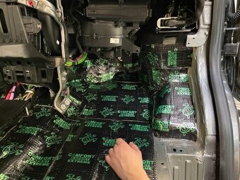 Ford Tourneo Custom - 13