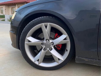 Originální sada pro Audi A5 / S5 disků s pneu 255/35 R19 - 13