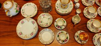 RUČNĚ MALOVANÝ PORCELÁN - 13