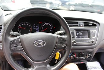 Hyundai i20 1. majitel - 13