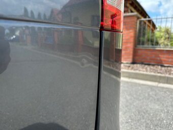Mercedes Benz V300d L 4matic AMG - 13