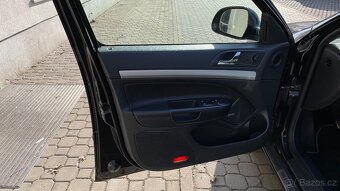 ŠKODA OCTAVIA 2.0TSI RS XENONY - 13