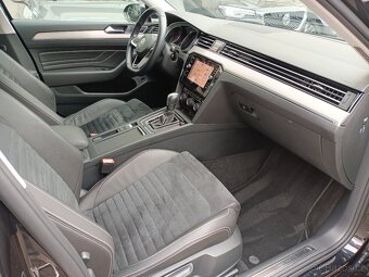 VW Passat B8 2.0TDI 140kW DSG 82tkm Matrix Tažné ACC Keyless - 13
