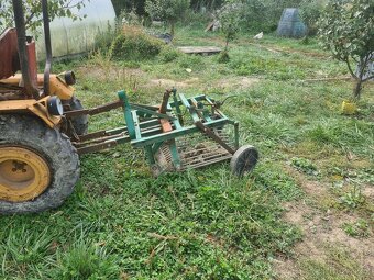 Tomo Vinkovič + valník + špalíkovač + příslušenství - 13