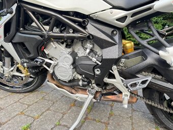 MV Agusta Dragster 800,rok 2014,nové pneu,mnoho doplňků,TOP - 13