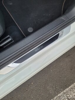 VW Golf 7 1.4 TSI, comfortline, edice SOUND - - 13