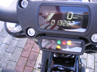 Harley Davidson FXBBS Street Bob motor M8 - 13