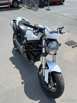 DUCATI MONSTER 696 - 13