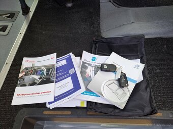 Volkswagen Crafter 2.0 TDI BUS + pro 4 invalidy, odpočet DPH - 13