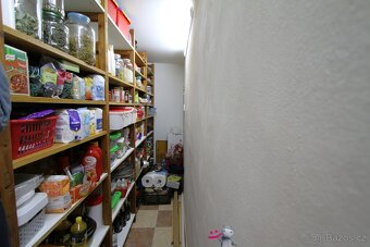 Prodej rodinného domu, 508 m2 se zahradou 800 m2 , obec Klad - 13