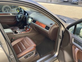 Volkswagen Touareg 7P Hybrid 3.0TSi V6 245kW 4Motion - 13