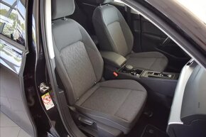 Volkswagen Golf 8 2.0 TDI r. 2023. 15948 km - 13
