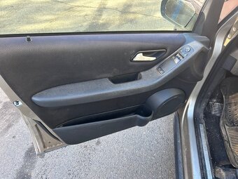 Prodám veškeré díly Mercedes Benz A180CDi - 13