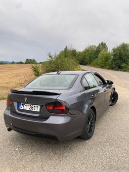 Bmw e90 320i - 13