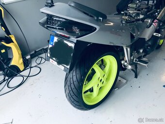 Honda VFR 800 FI - 13