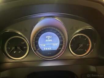 Mercedes-Benz C220 CDI Avantgarde Automat rok 2010 251.000km - 13