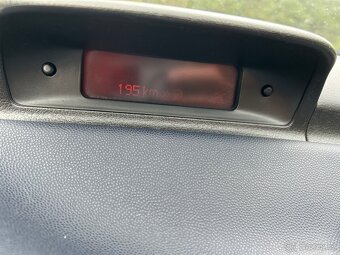 PEUGEOT 307 - PANORAMA, TAŽNÉ, 6míst - 13
