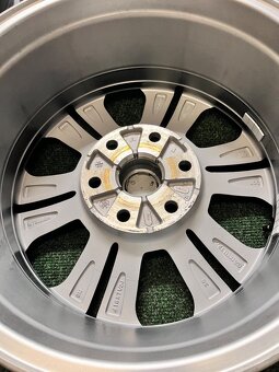 6x139 R18 Mitsubishi L200 Orig. Alu disky - TOP - 13