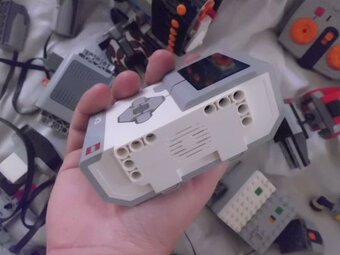 Velké množství LEGO A ROBOTI - MINDSTORMS / EV3 - LEGO BOOST - 13