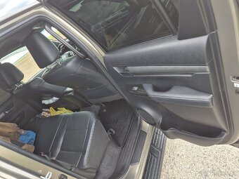 Toyota Hilux s DPH odpočtove vozidlo - 13