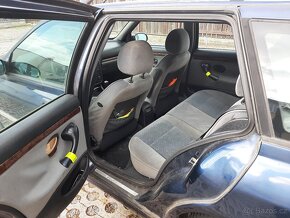 PEUGEOT 406 2,0 HDi - kombi, 1997 ccm, 80 kW, r.v. 2000 - 13