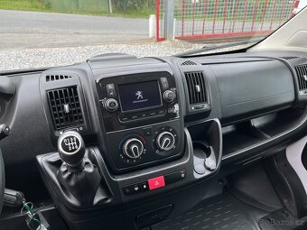 Peugeot Boxer 2.2 HDI ČR 1 MAJ,6 MÍST L4H2 - 13