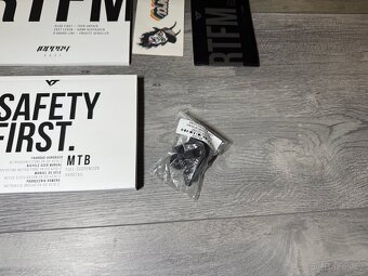 YT Jeffsy Core 3 CF XL - 13