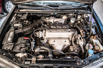 Honda Accord Aerodeck 2.0i 1995 super stav - 13