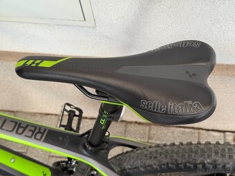 CUBE REACTION 27,5 lehčené 11,85Kg, CARBON, TOP STAV - 13