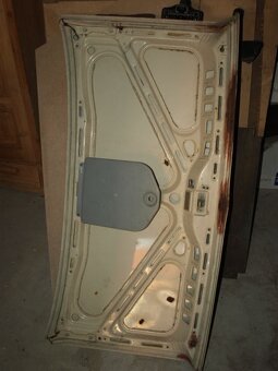 Díly BMW E28 518 - 13