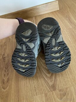 Pohorky/trekové boty pro děti Keen ridge Flex mid WP vel. 25 - 13