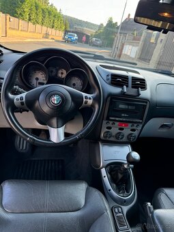 Alfa Romeo GT 3.2 V6 BUSSO - 13