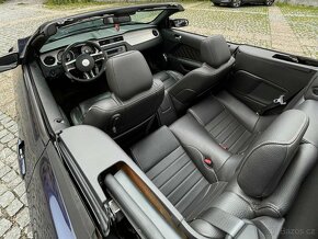 Ford Mustang 3.7 V6 227 kW cabrio - 13
