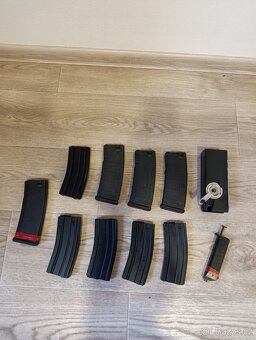 M4 flex s upgradem + výbava - 13