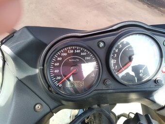 KAWASAKI ER6-F - 13