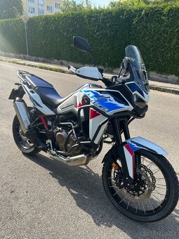 Honda Africa Twin CRF1100L ES 2025 - 13