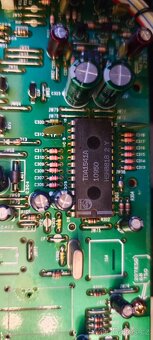 CD přehrávač Sony CDP-750(88-89), převodník TDA1541A ,čti p - 13