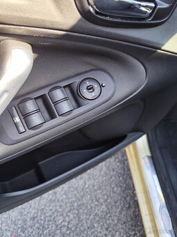 Ford S-Max 2.0 TDCi - 13