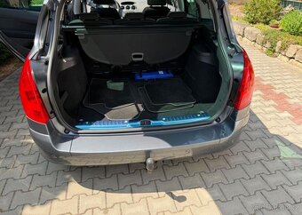 Peugeot 308 1,6HDi SW, Panorama Tažné ,STK nafta - 13