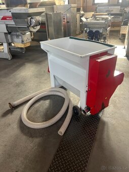 VIBRAČNÍ STŮL S TŘÍDÍCÍMI LIŠTAMI- AMOS INDUSTRIE - 13