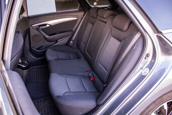 Hyundai i40 CW 1.7CRDi Business A/T - 13